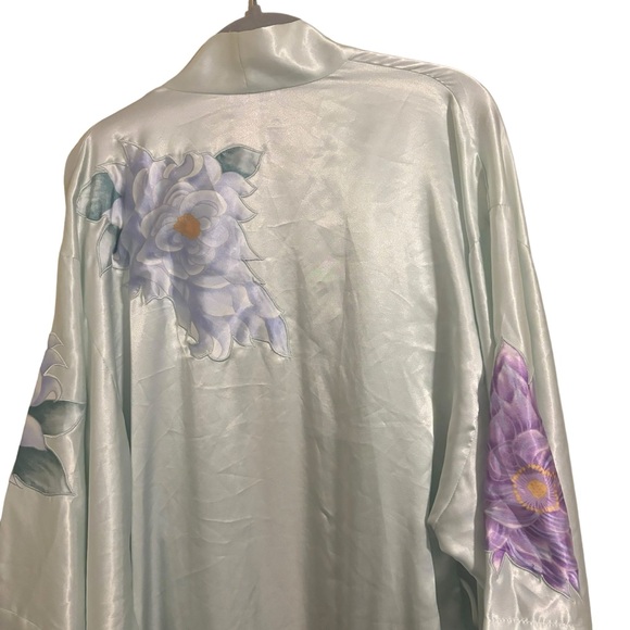 Natori Satin Floral Light Blue Robe - Picture 10 of 10